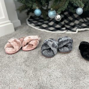 Walking On A Cloud Slippers (Multiple Colors)